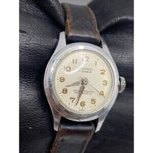 Harper Vintage Womens Mechanical Watch Silver Tone Running